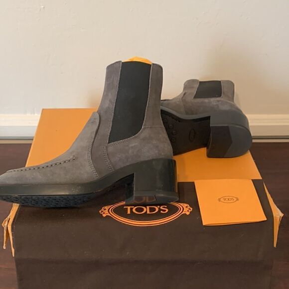Tod’s trochetto suede leather boot size EU 35,5 or US 5,5 new - Picture 3 of 10